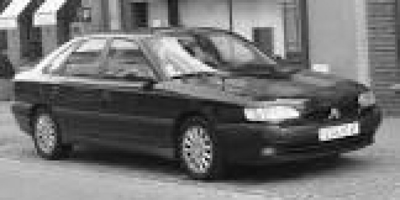 Renault Safrane 1996 Hatchback 5-Puertas I Restyling 3.0 AUTOMATICO (167 CV)