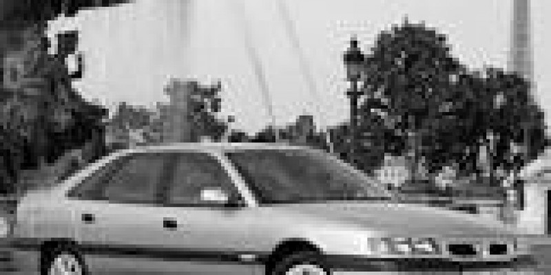 Renault Safrane 1999 Liftback I Restyling 3.0 AUTOMATICO (167 CV)
