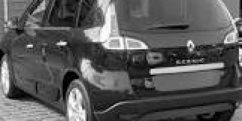 Renault Scenic 2010 MPV III 1.5d MANUAL (95 CV)